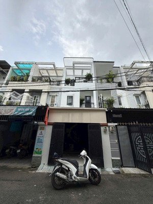 bán nhà tô ngọc vân. dt 4 x15. giá 5 tỷ 6