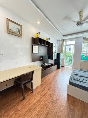 cập bến căn hộ stu ban công siêu xinh, mng nhanh tay đi ạ