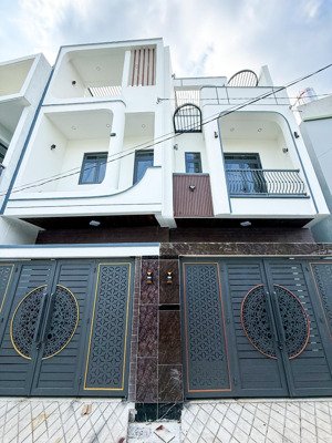 bán nhà phố 1 trệt 2 lầu (hoàn công) vị trí ngay ngã ba máy cưa p. thống nhất. giá chỉ 4,9 tỷ