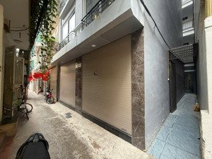 bán gấp phố láng hạ dt 35m2 giá 8.2tỷ, 6 tầng thang máy, cực gần phố, mặt tiền rộng, nhà siêu đẹp