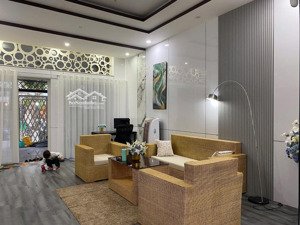 kim ngưu ô tô ngay gần, nhà còn rất mới vẫn đang ở, 52m, sẵn sổ.