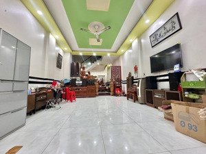 nhà 3 tầng hẻm xe tải, chợ thủ đức, đặng văn bi dt 137m2 giá chỉ 7.5tỷ, shr.