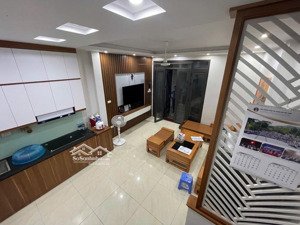 bán nhà ngõ 79 cầu giấy 35m2 x5t 10,6tỷ nhà đẹp dân xây ở ngay.