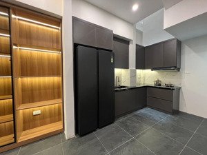 bán nhà mặt ngõ phố nghi tàm, tây hồ, diện tích: 32m2 x 4 tầng. khu phân lô, ngõ 3 gác, 3 ngủ đẹp.