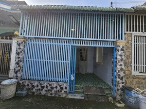 bán nhà cấp 4 gác lửng giá rẻ gần chợ đông hoà, dĩ an