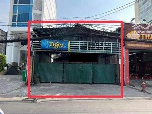 chủ cần bán khuôn đất rẻ nhất khu vực đường ung văn khiêm p25 bình thạnh.dt:10x54m2 giá 150 tỷ.