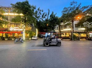 lô góc, plô, vỉa hè, 5 ô tô, mặt phố hoàng như tiếp, bồ đề, lb, dt 100 m, 4t, mt 17 m, giá 57 tỷ 5