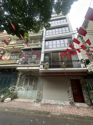 bán nhà trung kính- ngõ thông - kinh doanh - gara ô tô 7 chỗ- dt:76m -6 tầng -mt4.5m -23.3 tỷ