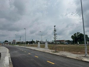 chính chủ bán đất trung tâm cần đước