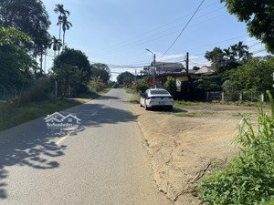 tôi cần bán gấp lô đất mặt tỉnh lộ 415 minh quang, ba vì. mt 25m, sổ đỏ và có sẵn nhà cấp 4 đẹp