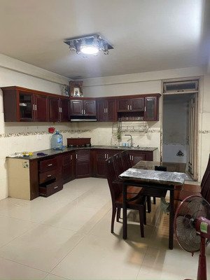 nhà 3 lầu 6pn mặt tiền kinh doanh đường phú thuận