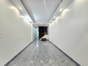 - gần ô tô phố lò đúc nhà đẹp ngõ thông kinh doanh ở ngay sổ cc 32m x4t giá nhỉnh 6 tỷ có tl