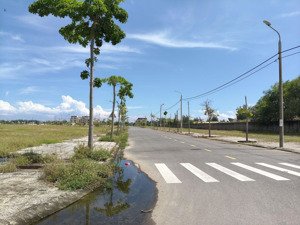 bán đất dt 100m2, view công viên, cách lạc long quân 500m, cách sông cổ cò 200m, giá rẻ quá đầu tư!