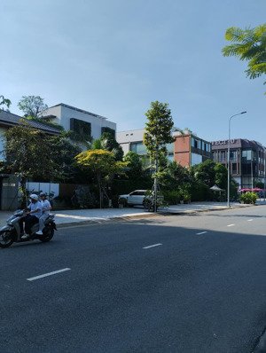 bán đất biệt thự dự án huy hoàng quận 2, vị trí nền đất mặt tiền đường nguyễn an, 16x20 giá 550tr/m