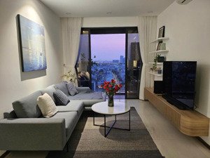 bán căn góc đẹp 2 phòng ngủ one verandah, đã có sổ hồng giá bán 8,4 tỷ bao thuế phí