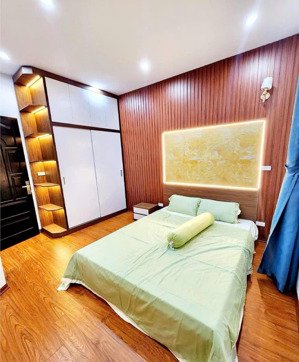 cực phẩm, nhà nguyễn văn tuyết , đống đa , ngõ 2.5m ra ô tô đỗ 10, 2 thoáng, 46m2 x 5 tầng