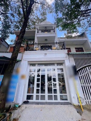 cho thuê nhà 1 trệt 2 lầu mặt tiền nguyễn tri phương chánh nghĩa gần chợ thủ dầu một