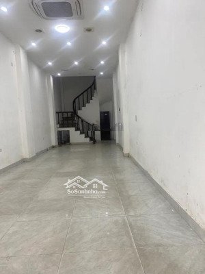 bán nhà siêu phẩm - đội cấn - ba đình - ôtô đỗ cửa - mặt phố - hàng xóm toàn khách sạn, cửa hàng kd