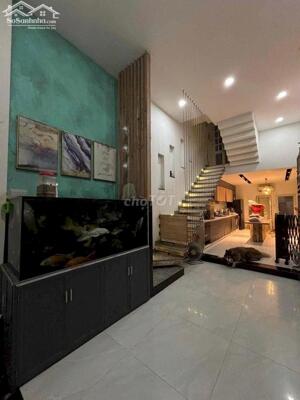 NHÀ MỚI CỨNG-Tặng nội thất hơn 3 Tỷ-Hẻm Xe Tăng Nguyễn Văn Đậu-5 Tầng, 4x14m-10.x Tỷ TL Chính chủ!