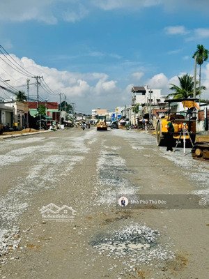 nhà 3 tầng - đường lò lu - cạnh gamuda land - cầu tăng long