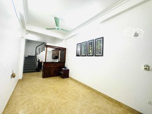 bán nhà dân xây ô chờ thang máy kim quan việt hưng long biên hà nội