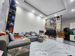 bán gấp nhà phố hoàng mai - 44m2 - oto đỗ cổng