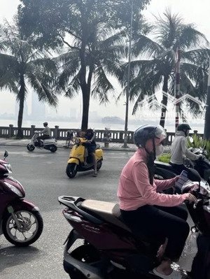 bán nhà sát hồ tây 100m2 xây 4 tầng giá 24.9 tỷ