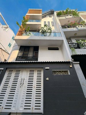 nhà đẹp ngang 10m hxh nguyễn trọng tuyển gần chợ phạm văn hai. giá 30 triệu