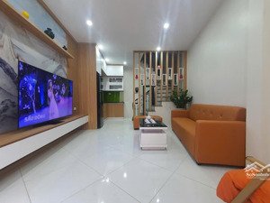 hàng hot! nhà đẹp giải phóng - oto đậu cổng- 34m2 x 5 tầng chỉ hơn 7 tỷ