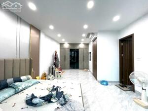 Bán nhà Linh Quang, Ô tô tránh, Thang máy, 50m2, 6 tầng, MT6.5m, giá 13.x tỷ