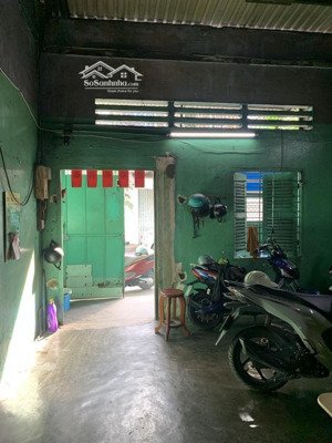 bán nhà đường lạc long quân, ngang 10,5m, nở hậu, giá chỉ 32 tỷ