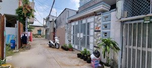 bán lô đất diện tích 110m2, ngay ngã tư trung chánh, hóc môn, tặng dãy nhà trọ 8 phòng, giá 4,5 tỷ