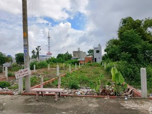 nhà có lô đất thổ vườn 150m2 ở tân thông hội (nay xã củ chi) - giá 1tỷ5 cách ql 22 700m