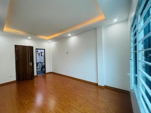 hiếm! bán nhà ngõ 36 giang văn minh, kim mã. ngõ thông 3m. ở, kd đỉnh. 45m2*4t. mt 5.5m