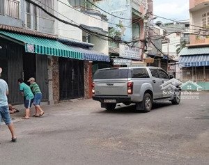 nhà mặt tiền chợ an hội, quang trung, dt: 4,1m x 16,5m. 2 tầng - giá: 6,5 tỷ