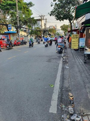 6,35 tỷ, 105m2, 2 tầng, 4pn, 2wc, tại lâm văn bền, q7, hcm - hiện cho thuê 15tr/tháng, shr, cc ngay