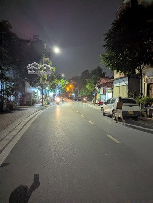 bán nhà mặt phố kinh doanh phúc lợi