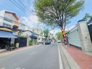 đất vuông ngay chợ thủ đức ngang lớn 12.3m 190m2 gần phạm văn đồng chỉ 12.9 tỉ