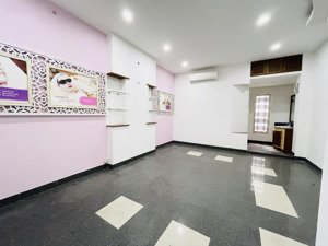 cho thuê nhà 5 tầng mặt tiền nguyễn văn linh - gọi viet house