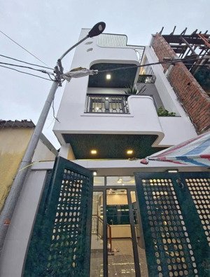 chỉ với 2tỷ3 mua được nhà bình thạnh đường lê quang định. sổ hồng riêng