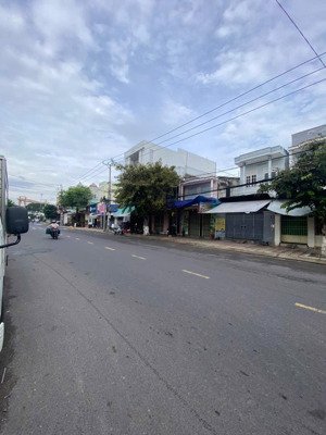 bán nhà 2 mặt tiền đường phước long ngang 15m mặt tiền 80triệu /m2 -