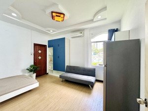 cho thuê phòng ngay nguyễn văn cừ q1 gần ngã sáu cộng hoà - phố đi bộ - bến thành ( thang máy )