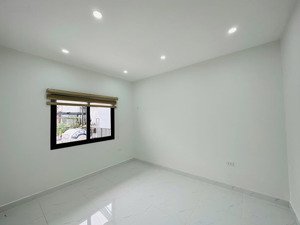 bán nhà định công hạ cạnh hồ định công 3 tầng 3,29 tỷ