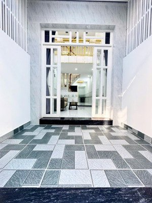 bán nhà hẻm xe hơi đường huỳnh tấn phát xã phú xuân huyện nhà bè