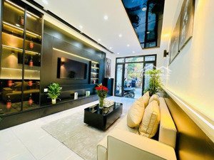 dương văn bé hbt 40m2-oto-thang máy nhỉnh 12tỷ