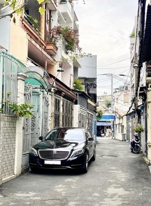 bán nhà 3 tầng, 5x14, khu phân lô cao tầng, hẻm xe hơi quay đầu, quang trung p.12 gò vấp, gần emart