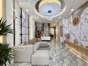 bán nhà hẻm 10m - sát vòng xoay phạm văn đồng - công viên gia định- bv quân y 175