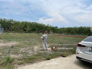 10x20 gần kcn. 2 mặt tiền đường bê tông. 760tr