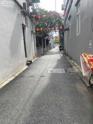 Lô góc Ngô Xuân Quảng oto thông lên khu 31Ha