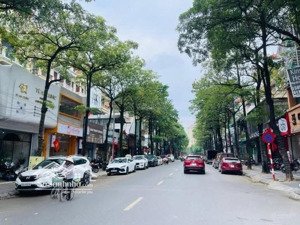 mặt phố trung hoà - cầu giấy, 90m2 x 5 tầng, mặt tiền 5m, vỉa hè rộng, siêu hiếm, giá 60 tỷ